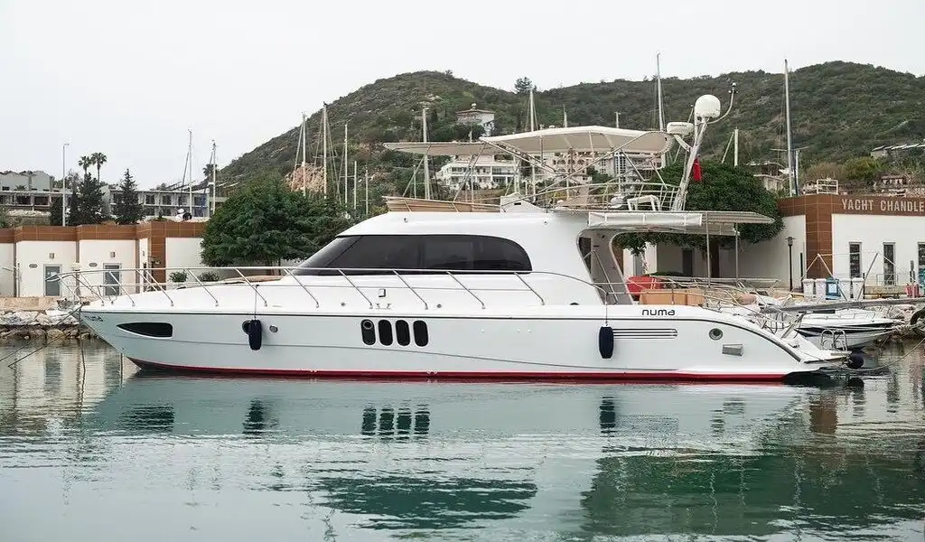 YACHT NUMA
